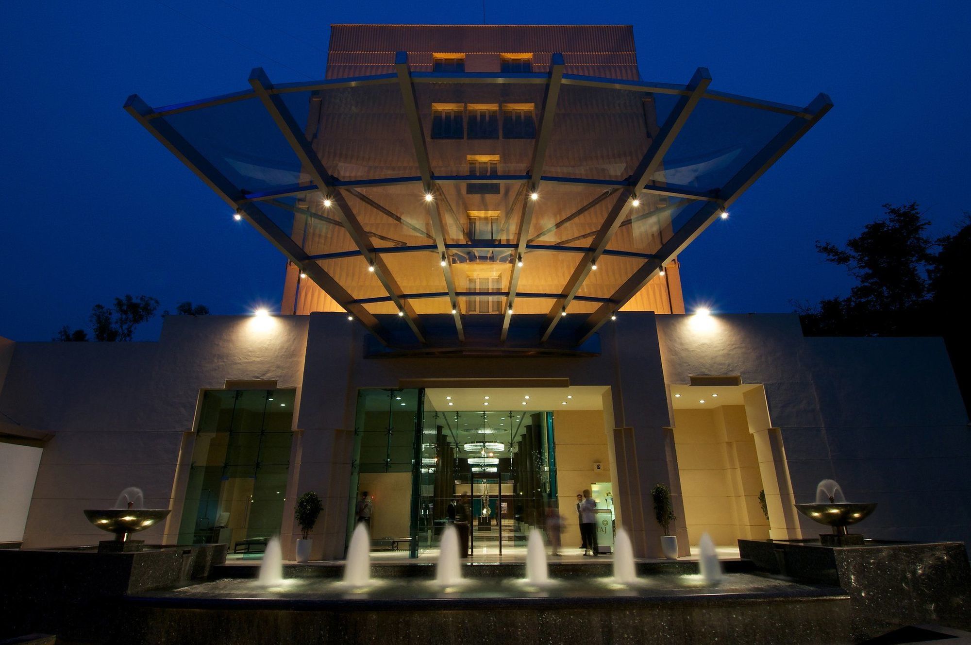 Blue Diamond Pune Ihcl Seleqtions Bagian luar foto